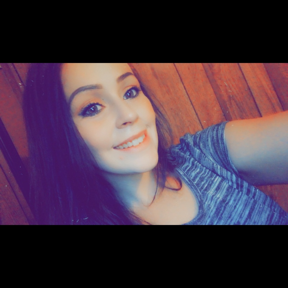 Meet your Posher, Vada